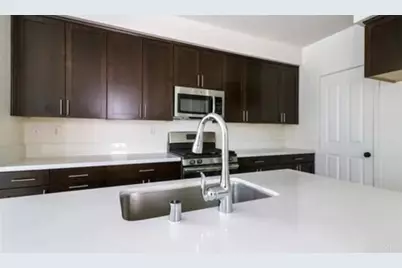 12835 W Hemingway Drive, San Fernando, CA 91340 - Photo 5