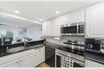 3711 Balboa #B, San Diego, CA 92117 - Photo 11