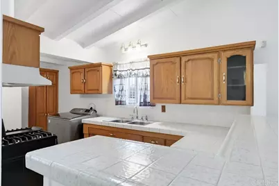 947 S Arizona Avenue, Los Angeles, CA 90022 - Photo 13