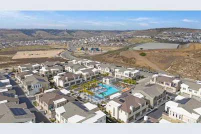 2043 Bluestone Cir, Chula Vista, CA 91913 - Photo 21