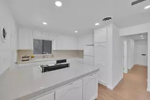 9015 9017 Campo Rd, Spring Valley, CA 91977 - Photo 13