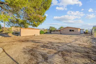 10981 Santa Cruz Rd, Desert Hot Springs, CA 92240 - Photo 29