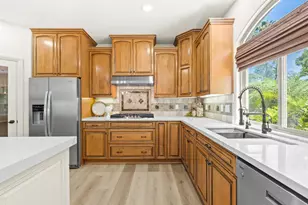 101 Lion Cir, Chula Vista, CA 91910 - Photo 11