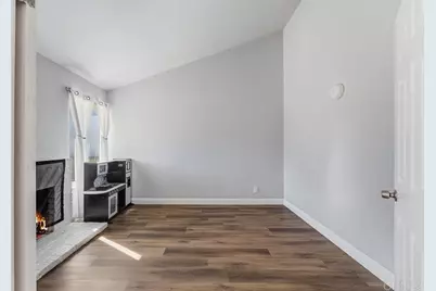 927 Cottonwood Court, Corona, CA 92879 - Photo 5