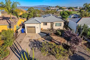 425 8th St, Imperial Beach, CA 91932 - Photo 1