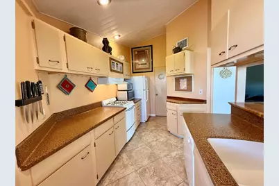 37800 Da Vall Drive #10, Rancho Mirage, CA 92270 - Photo 17