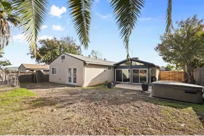 10036 Three Oaks Way, Santee, CA 92071 - Photo 5