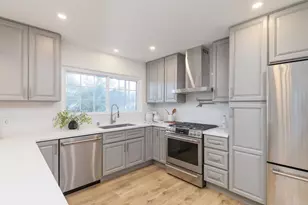 1674 Evergreen St, San Diego, CA 92106 - Photo 5