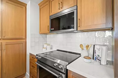 2500 Torrey Pines Rd #305, La Jolla, CA 92037 - Photo 13