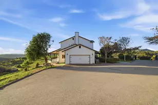 1925 Robinhood Rd, Vista, CA 92084 - Photo 47