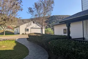 1925 Robinhood Rd, Vista, CA 92084 - Photo 31