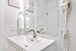 2432 3rd St, Santa Monica, CA 90405 - Photo 27