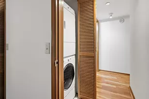 230 W Laurel St, San Diego, CA 92101 - Photo 17