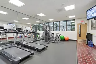 230 W Laurel St, San Diego, CA 92101 - Photo 25