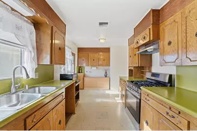 215 Ash Avenue, Chula Vista, CA 91910 - Photo 11