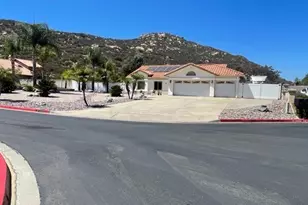 346 Hunter Ct, Alpine, CA 91901 - Photo 1