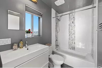 2187 Catalina Boulevard, San Diego, CA 92107 - Photo 19