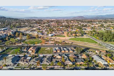 154 E 11th Street, Perris, CA 92570 - Photo 37