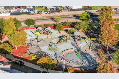 154 E 11th Street, Perris, CA 92570 - Photo 31