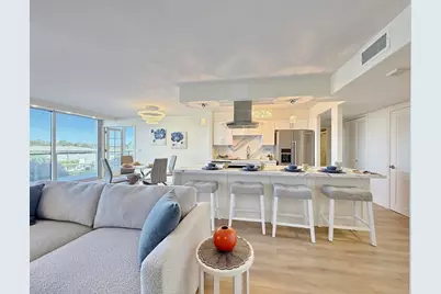 1820 Avenida Del Mundo #208, Coronado, CA 92118 - Photo 9