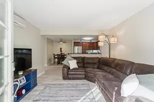 5402 Balboa Arms Dr, San Diego, CA 92117 - Photo 7