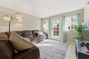 5402 Balboa Arms Dr, San Diego, CA 92117 - Photo 9