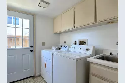 11525 Eaglesview Court, San Diego, CA 92127 - Photo 9