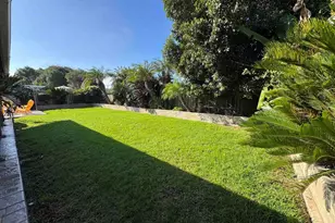 3542 Governor Dr, San Diego, CA 92122 - Photo 37