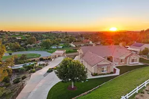 3353 Yerba Buena Dr, Fallbrook, CA 92028 - Photo 1