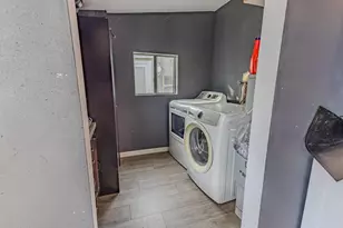 400 Greenfield Dr, El Cajon, CA 92021 - Photo 23