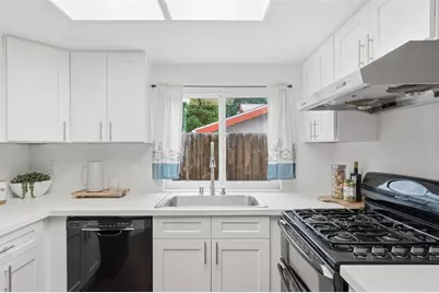 2018 Bridgeport, Chula Vista, CA 91913 - Photo 7