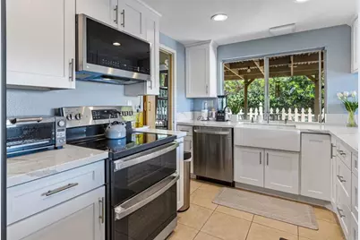 10065 Canyonview Court, Spring Valley, CA 91977 - Photo 5