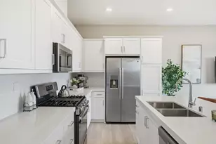 2042 Bluestone Cir, Chula Vista, CA 91913 - Photo 7