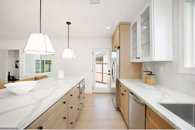 18438 Los Alimos St, Northridge, CA 91326 - Photo 11