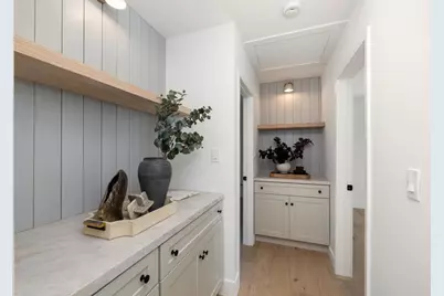 21792 Kaneohe Ln, Huntington Beach, CA 92646 - Photo 25