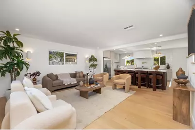 21792 Kaneohe Ln, Huntington Beach, CA 92646 - Photo 3