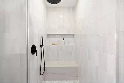 21792 Kaneohe Ln, Huntington Beach, CA 92646 - Photo 19