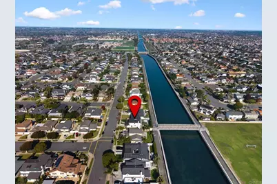 21792 Kaneohe Ln, Huntington Beach, CA 92646 - Photo 35