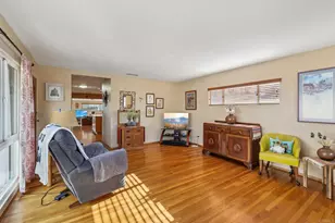 8477 Harwell Dr, San Diego, CA 92119 - Photo 7