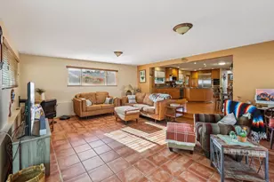 8477 Harwell Dr, San Diego, CA 92119 - Photo 11