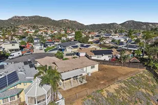 10647 Montura Ct, Santee, CA 92071 - Photo 49