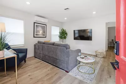 720 Devon Court, San Diego, CA 92109 - Photo 5