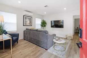 720 Devon Ct, San Diego, CA 92109 - Photo 5