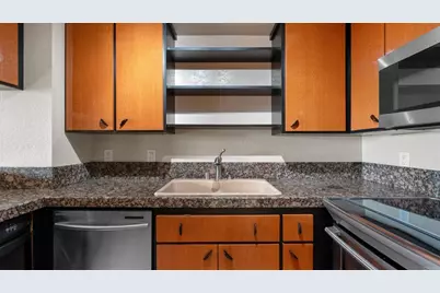 1806 McKee St #A9, San Diego, CA 92110 - Photo 5