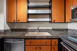 1806 McKee St, San Diego, CA 92110 - Photo 5