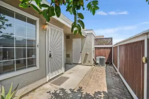 231 Riverview Way, Oceanside, CA 92057 - Photo 3