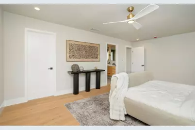 219 W Acacia Ave, El Segundo, CA 90245 - Photo 15