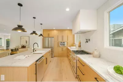 219 W Acacia Ave, El Segundo, CA 90245 - Photo 9