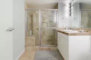 425 W Beech St, San Diego, CA 92101 - Photo 15