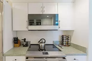 425 W Beech St, San Diego, CA 92101 - Photo 13